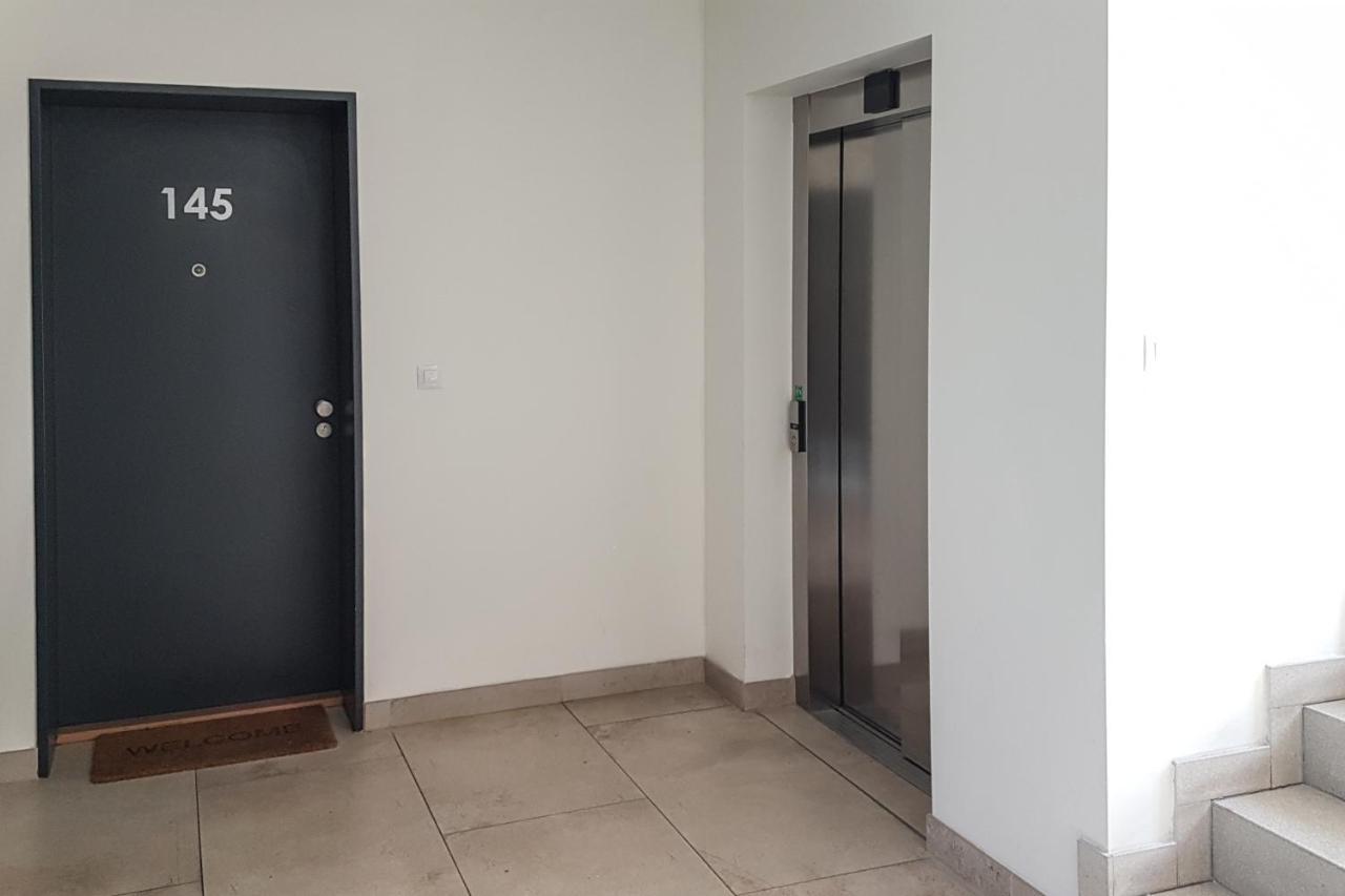 Onsite Free Garage Parking, 10Min Centre By Bus Apartment ปราก ภายนอก รูปภาพ